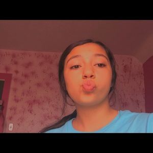 Meet your Posher, Mia